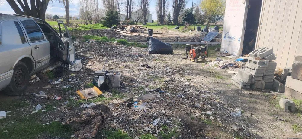 Trusted yard maintenance with custom design across Kennewick, WA - Basin Junk removal & lawn care