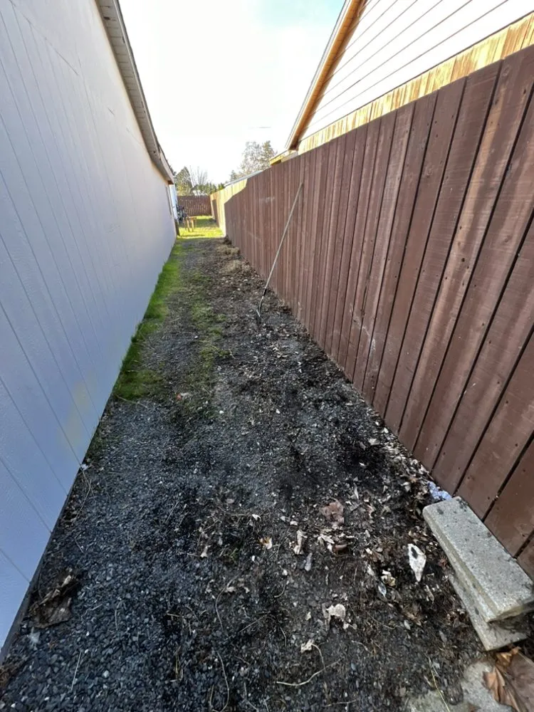 Top-rated yard cleanup service for beautiful yards in Kennewick, WA by Basin Junk removal & lawn care