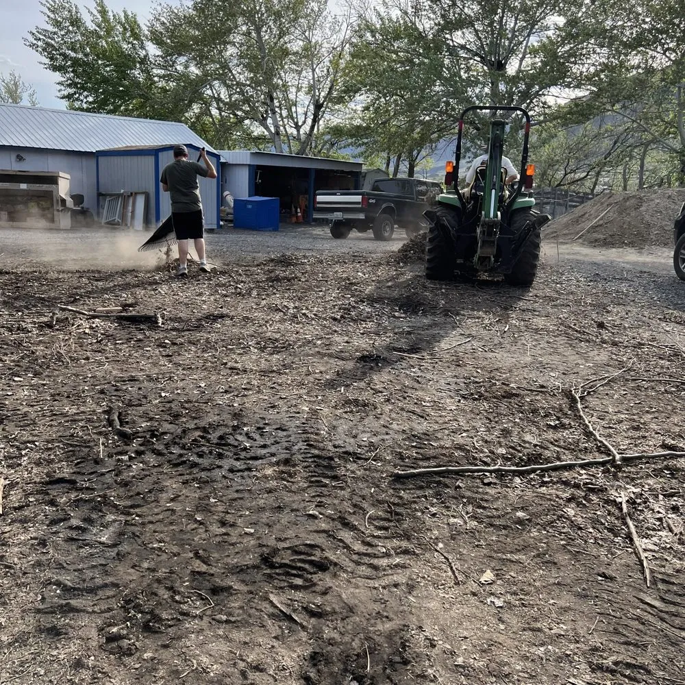 Professional landscape installation experts serving Kennewick, WA - Basin Junk removal & lawn care