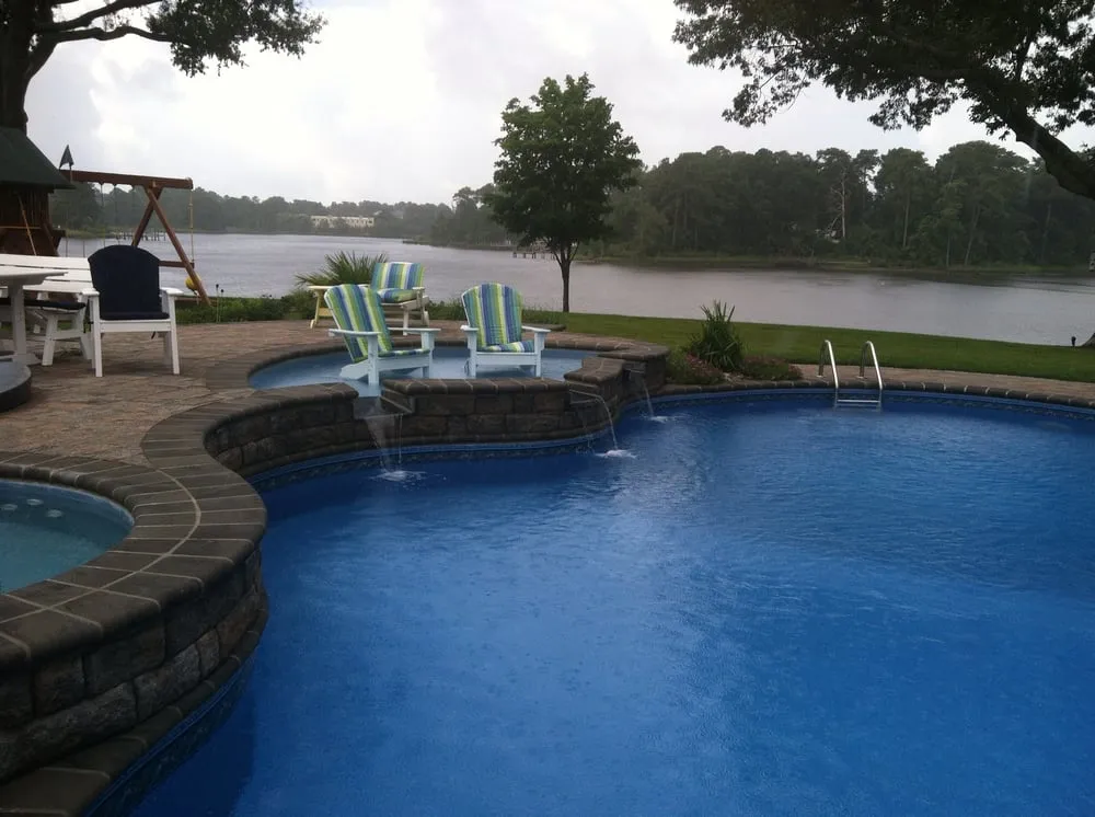 Affordable yard maintenance in Chesapeake, VA by Basnight Land & Lawn