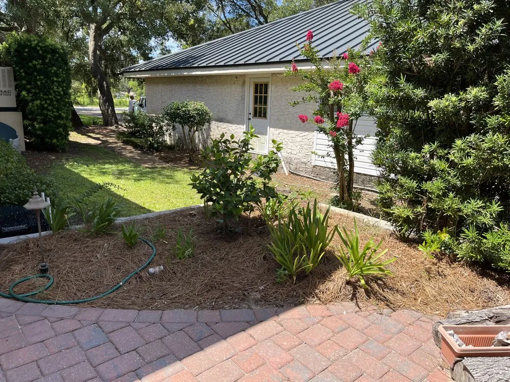 Professional yard cleanup service in Panama City, FL - Bass Building and Outdoor Services
