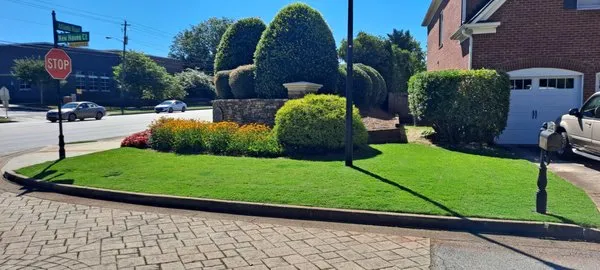 Bass Lawn Service Logo