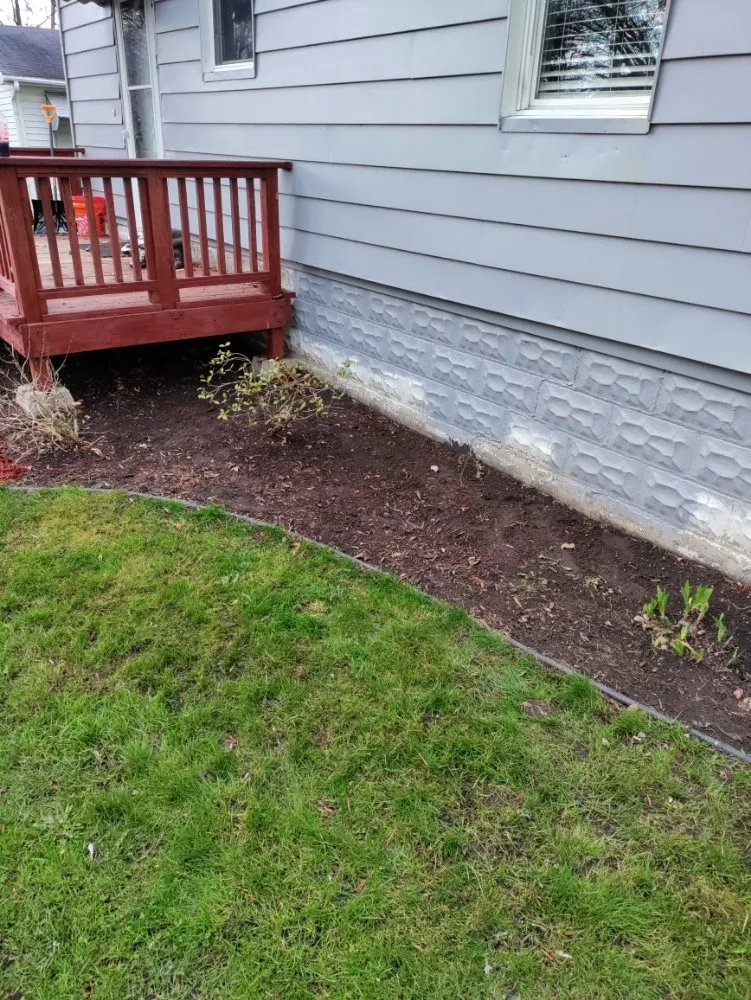 Custom lawn mowing service in Bay City, MI - Bastian's lawncare and landscaping