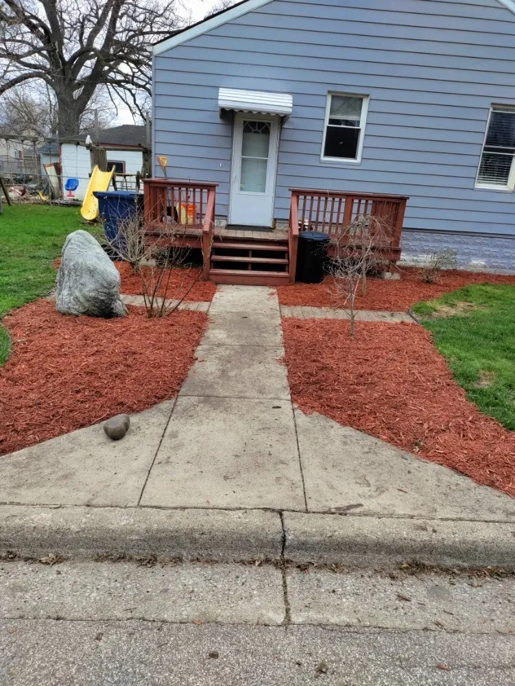 Local yard cleanup service experts serving Bay City, MI - Bastian's lawncare and landscaping