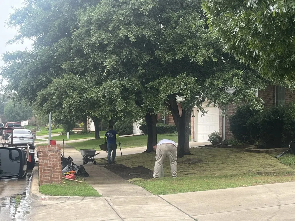 Professional yard maintenance for homes in Fort Worth, TX by Bastidas Landscaping