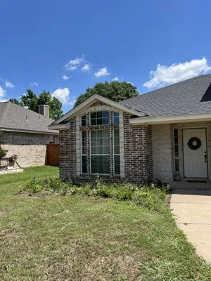 Bastidas Landscaping Logo