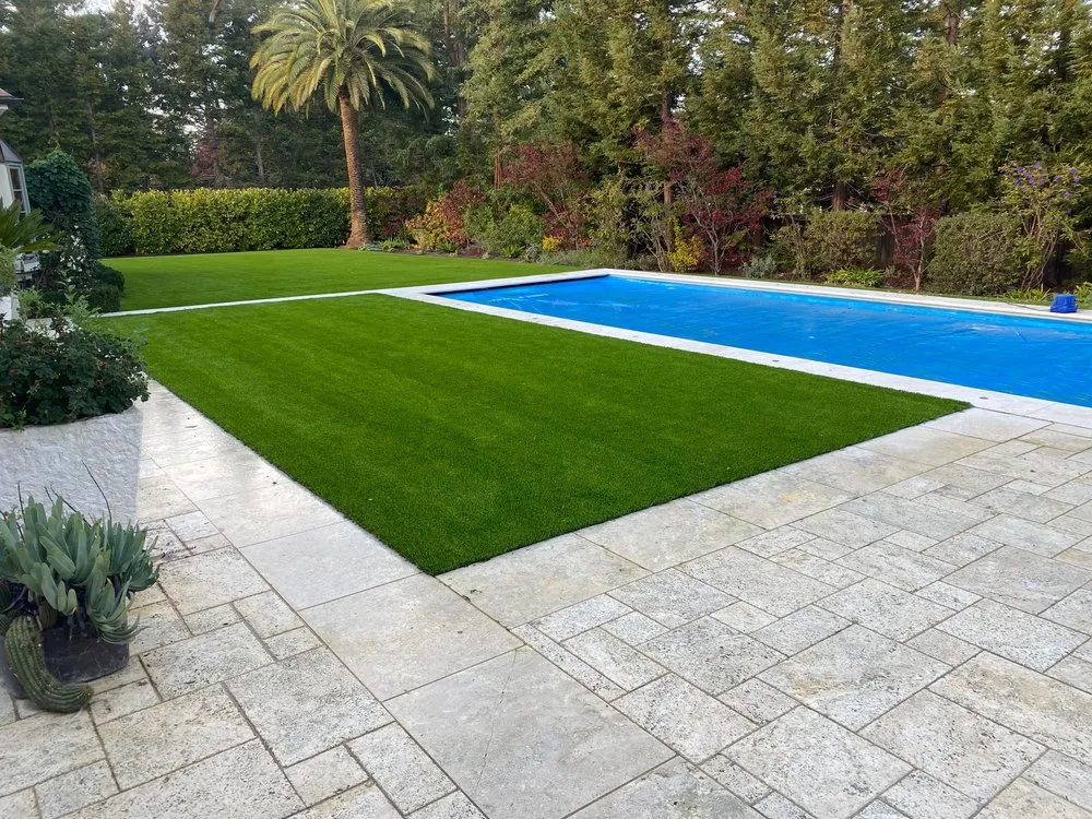 Top-rated yard cleanup service for residential properties in San Carlos, CA by Bastion Construction Services