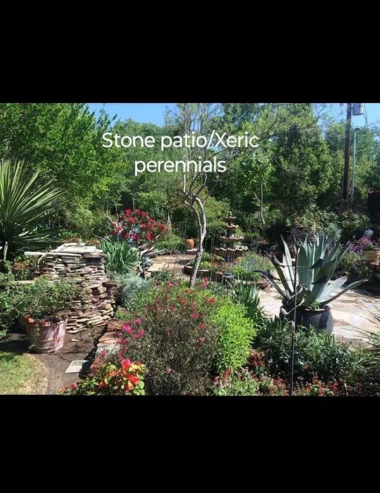 Affordable outdoor landscaping in Smithville, TX by Bastrop County landscaping and design