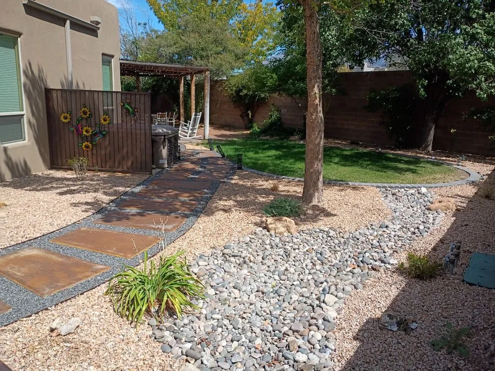Custom outdoor landscaping in Albuquerque, NM by Basulto Cleaning