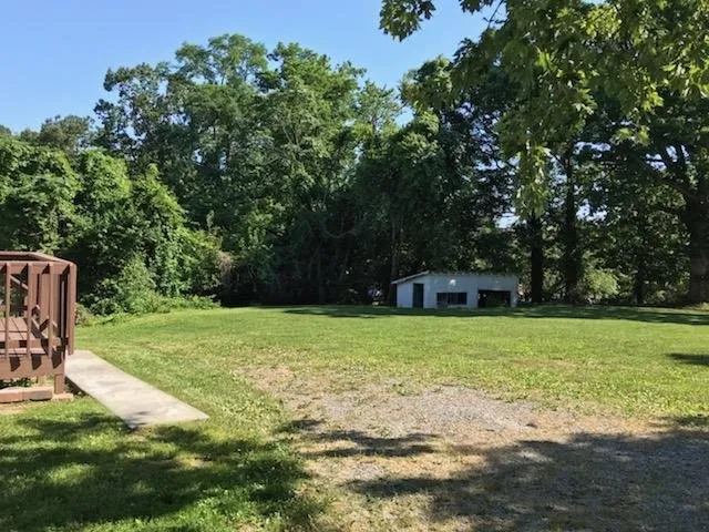 Reliable yard cleanup service for residential properties in Temple Hills, MD by Baten Construction and Landscaping