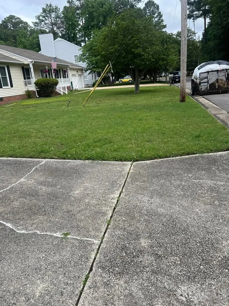 Trusted lawn care service experts serving Newport News, VA - Batista Lawnkeeping