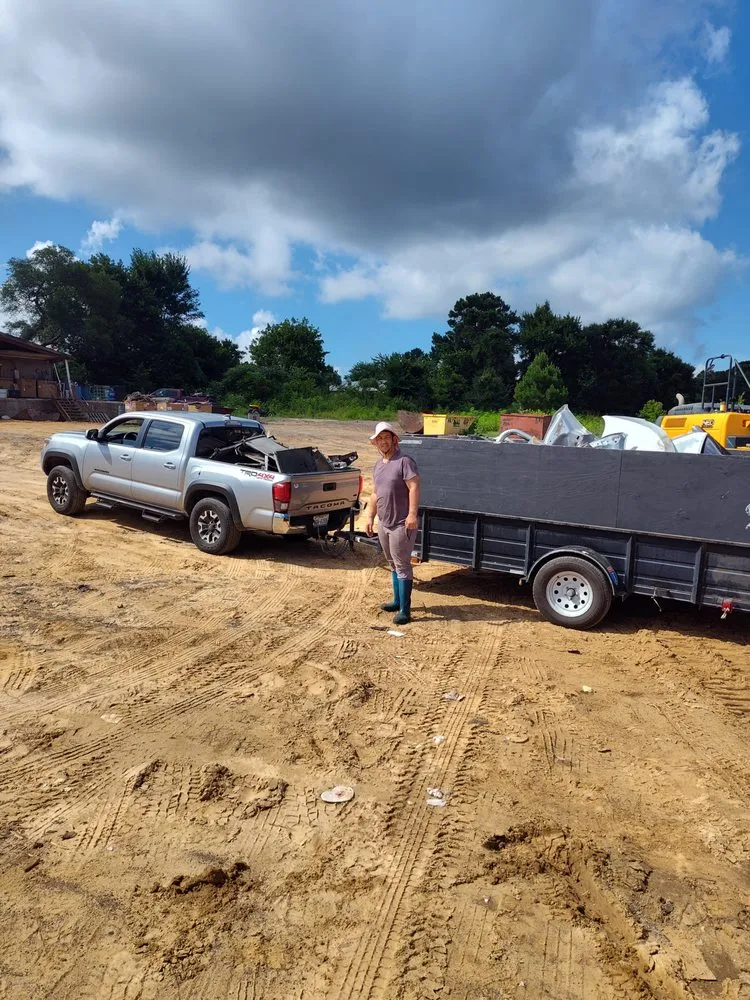 Affordable yard cleanup service for year-round maintenance across Nacogdoches, TX - Batista Solution