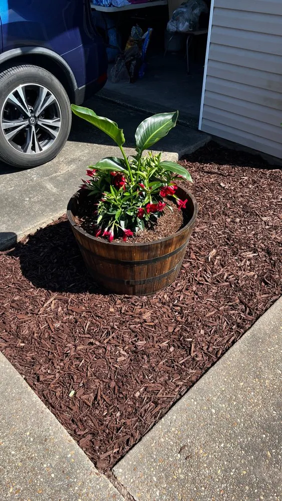 Professional garden landscaping in Panama City, FL by Batiste Lawn Services