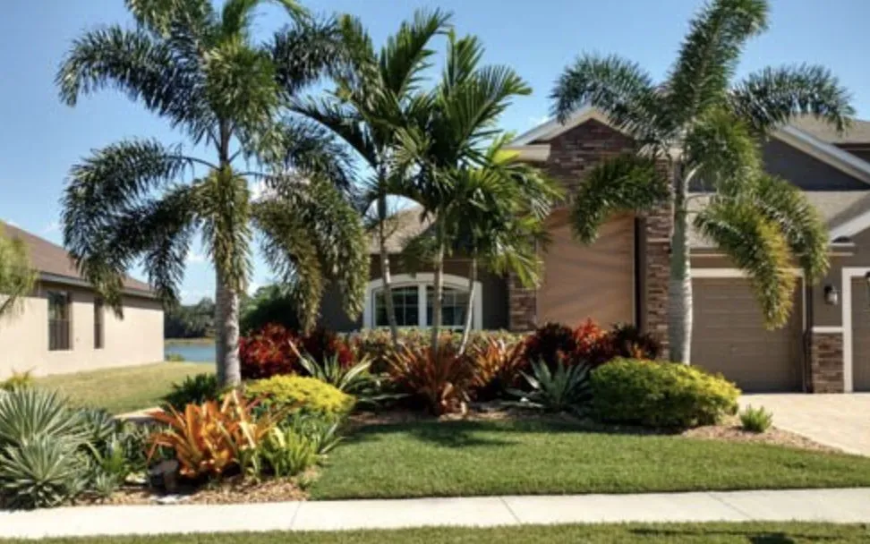 Custom residential landscaping in Kendall, FL - Batres Landscaping
