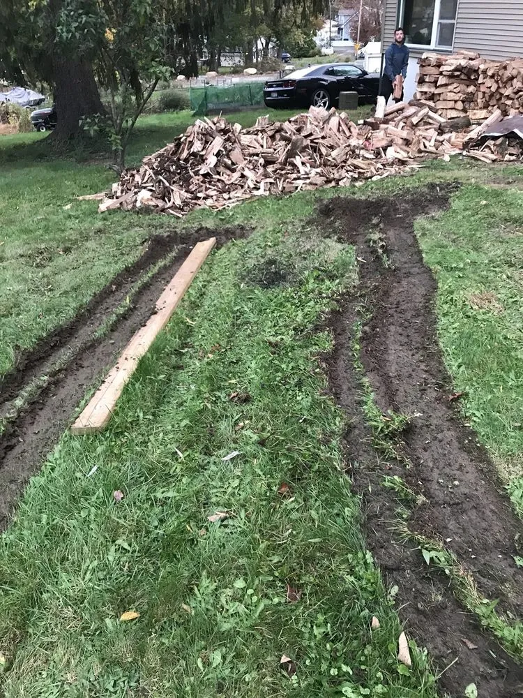 Trusted lawn mowing service with custom design across Hewitt, NJ - Battinelli Farms & Garden Center