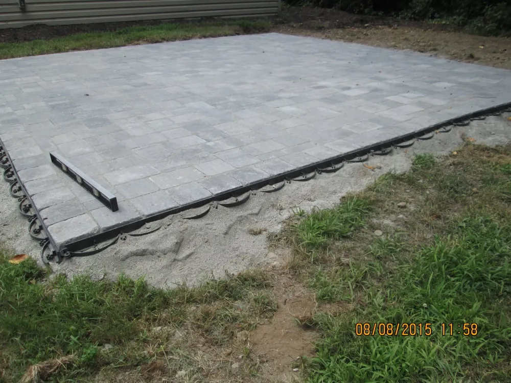 Trusted lawn care service experts serving Hewitt, NJ - Battinelli Farms & Garden Center