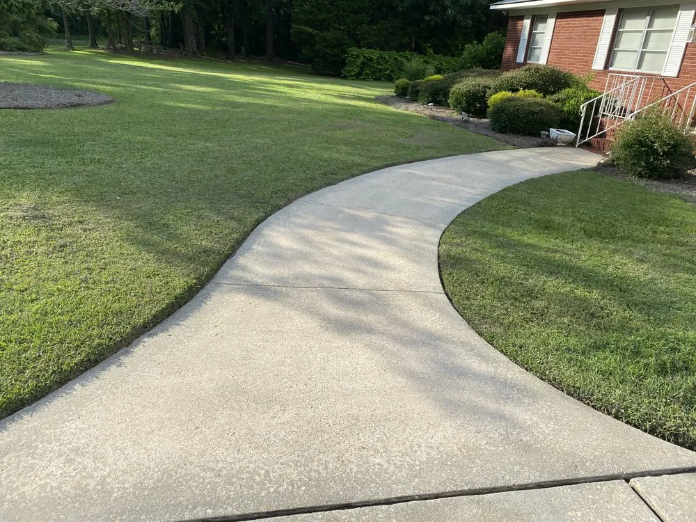 Affordable landscaping services in Beulaville, NC - Batts' Lawn and Home Maintenance