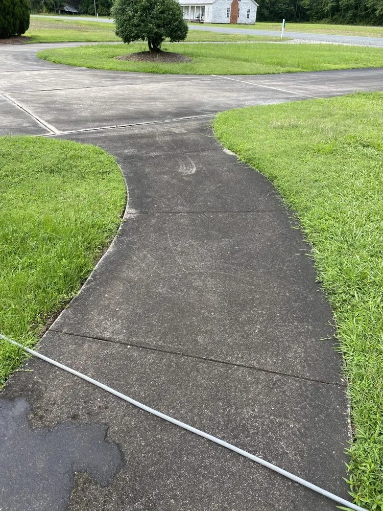 Affordable garden landscaping experts serving Beulaville, NC - Batts' Lawn and Home Maintenance