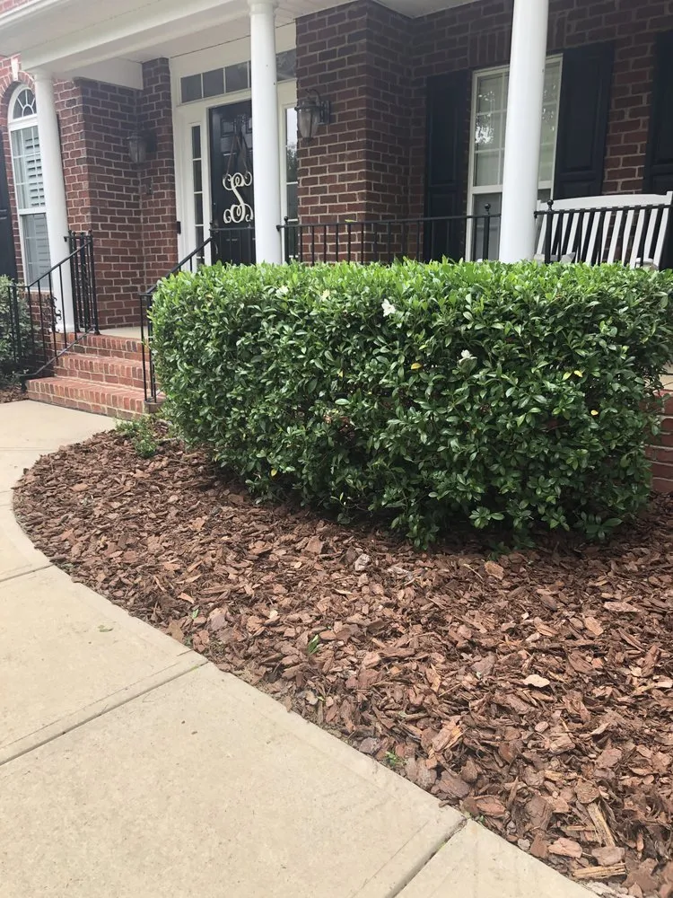 Reliable garden landscaping for beautiful yards across Waxhaw, NC - Bauer’s Lawn Care