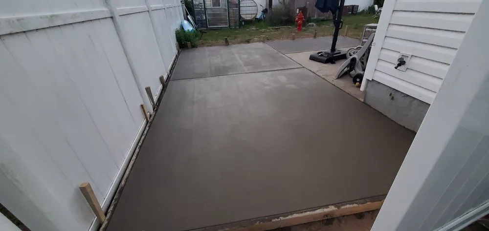 Top-rated lawn mowing service in Conway, SC by Bautista Construction