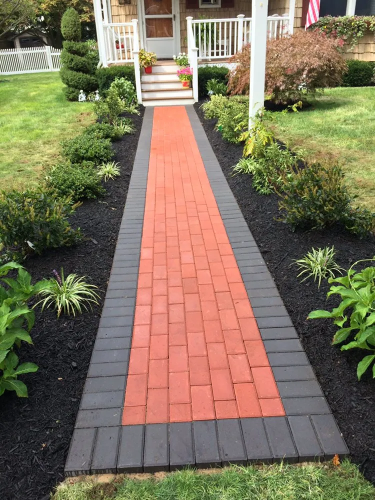 Top-rated yard cleanup service near you in Huntington Station, NY by Bautista Landscaping