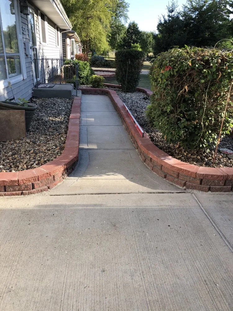 Professional yard cleanup service in Lombard, IL - Bautista Landscaping Service