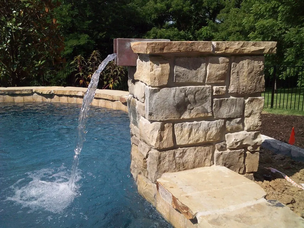 Local lawn care service in Chesterfield, MO by Baxter Gardens of Chesterfield