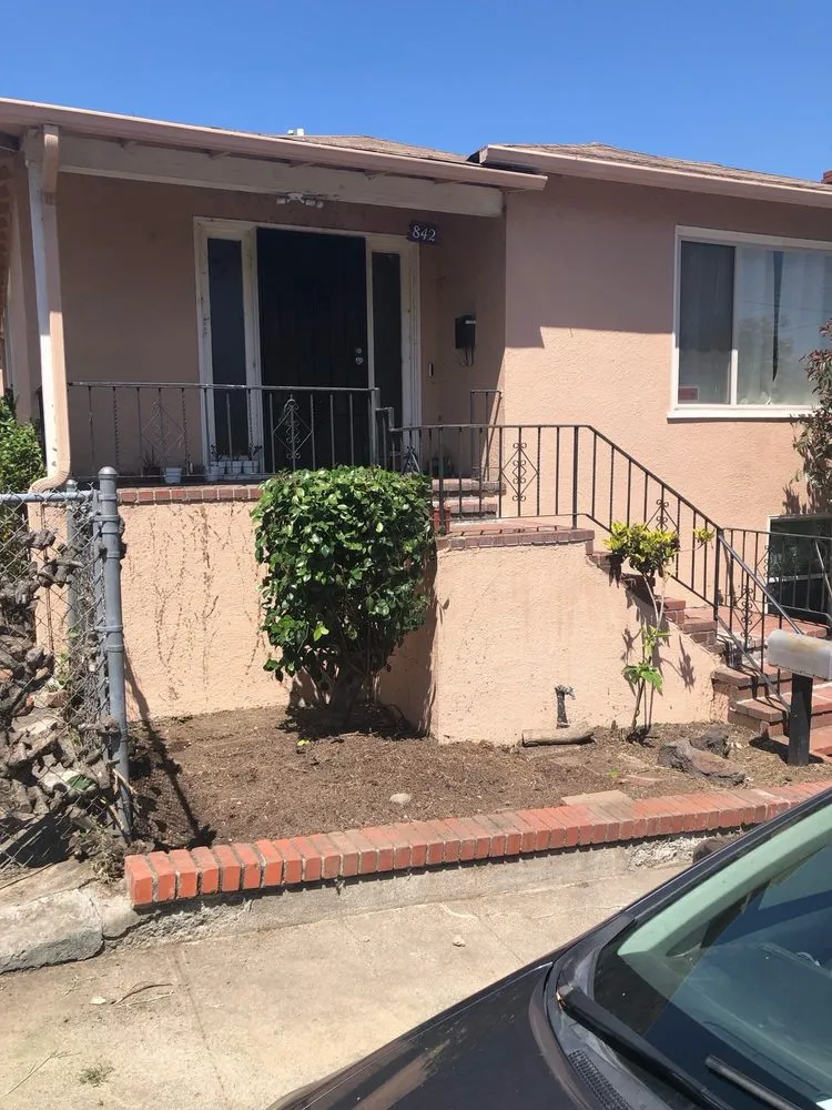 Reliable yard cleanup service experts serving San Francisco, CA - Bay & Beyond Landscaping Gardening and Groundskeeping