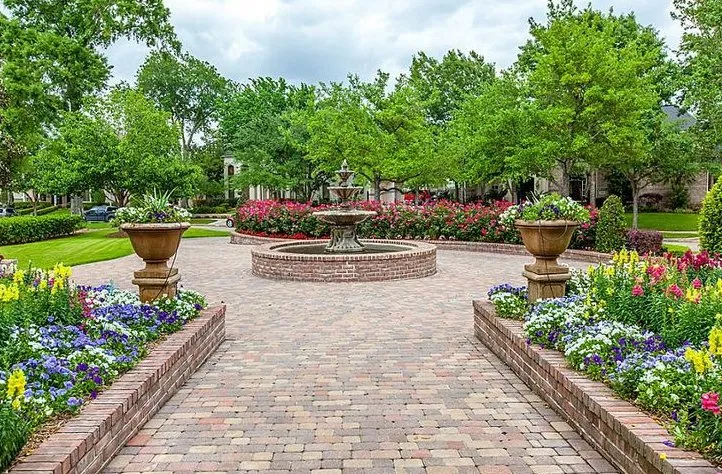 Professional residential landscaping in Seabrook, TX - Bay Area Design & Landscape