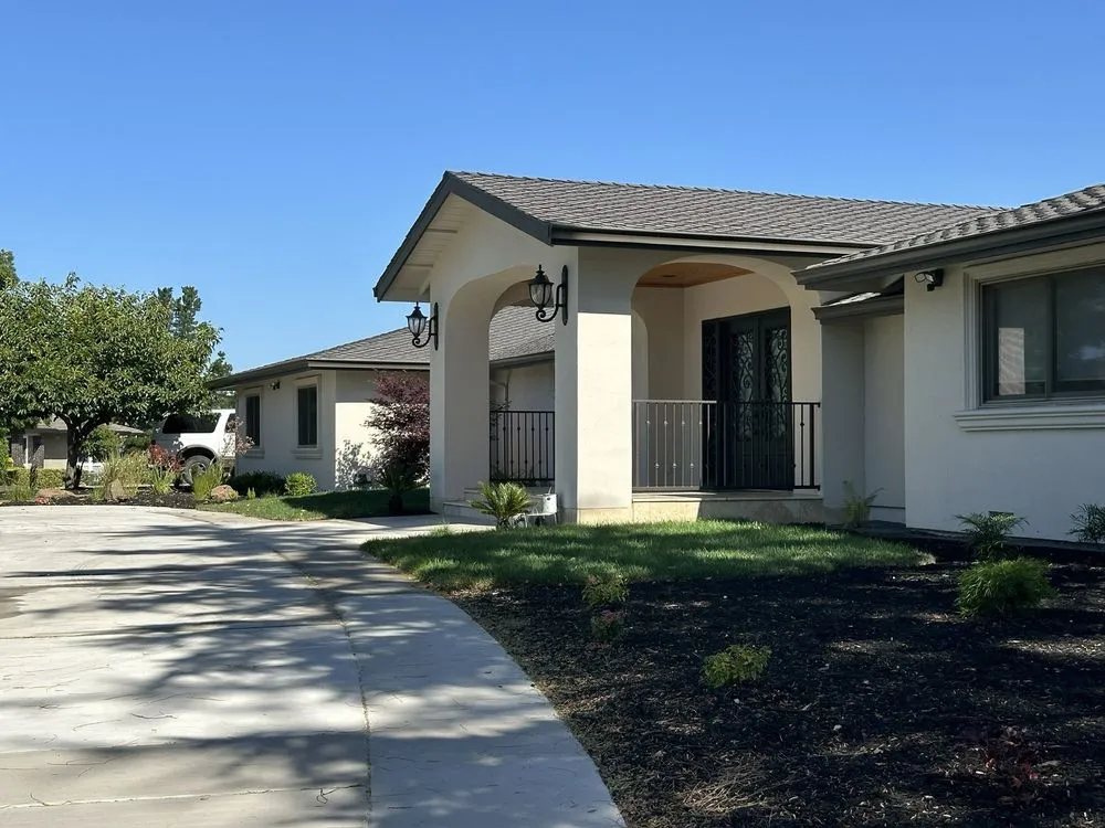 Custom yard cleanup service for homes in Concord, CA by Bay Area Landscaping