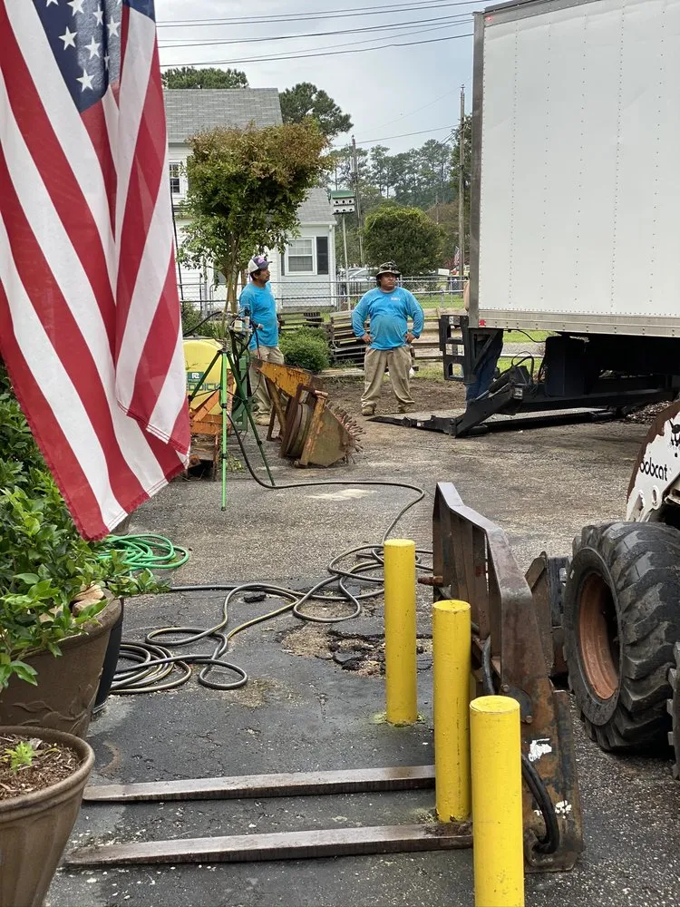 Affordable lawn care service experts serving Hampton, VA - Bay Area Landscaping