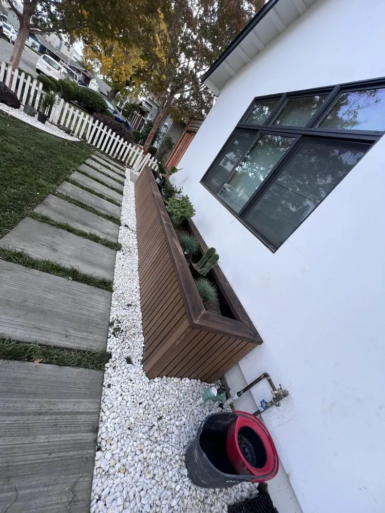 Trusted landscaping services in Arden-Arcade, CA - Bay Bloom