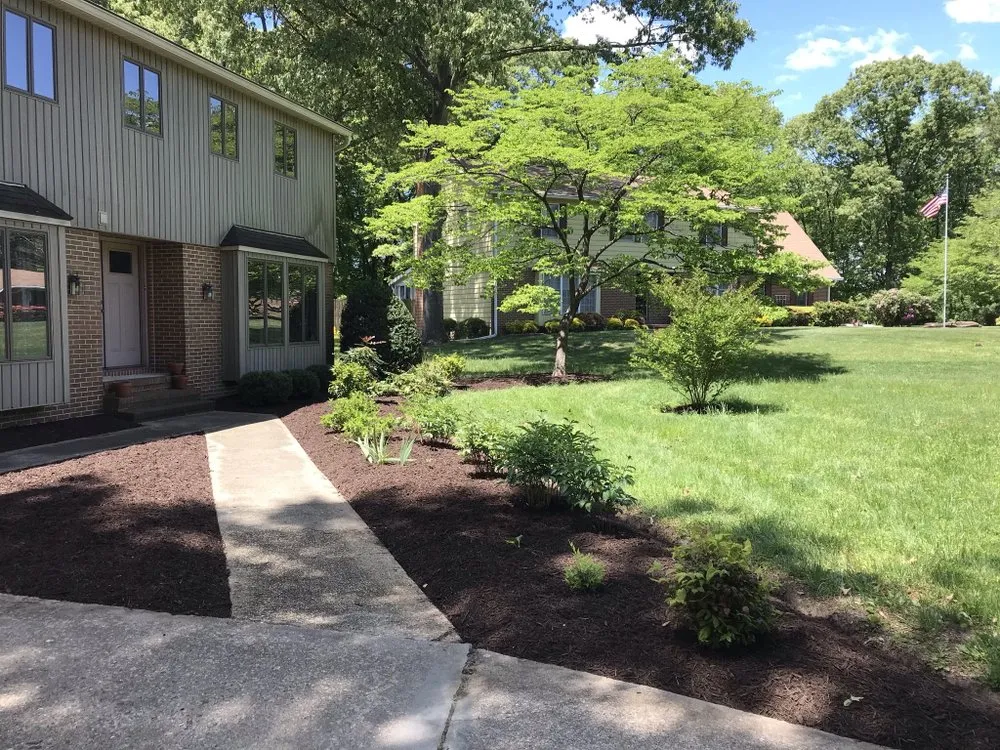 Trusted yard maintenance in Annapolis, MD by Bay Garden Landscaping