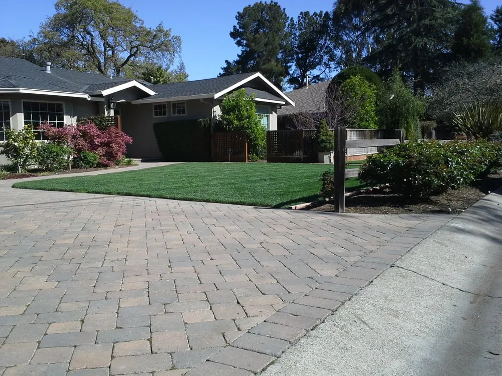 Professional lawn mowing service for beautiful yards in Morgan Hill, CA by Bay Garden