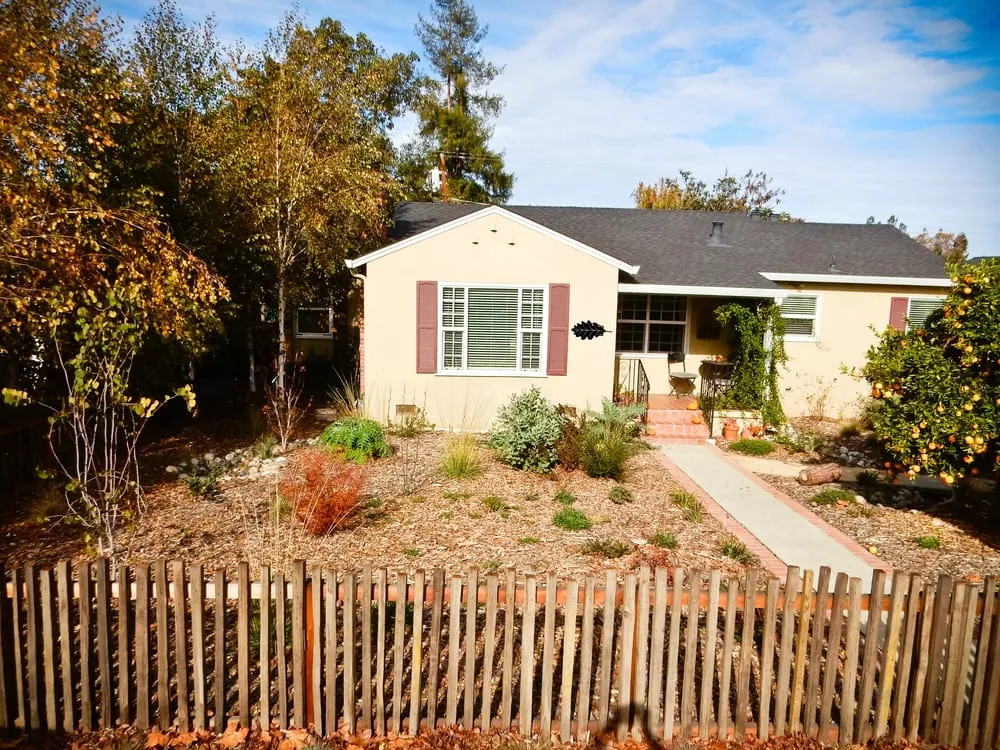 Custom residential landscaping in San Jose, CA by Bay Maples Wild California Gardens