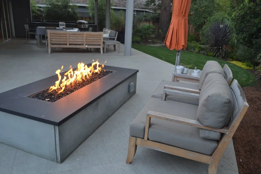 Top-rated landscaping services for year-round maintenance across Mountain View, CA - Bay Scenery