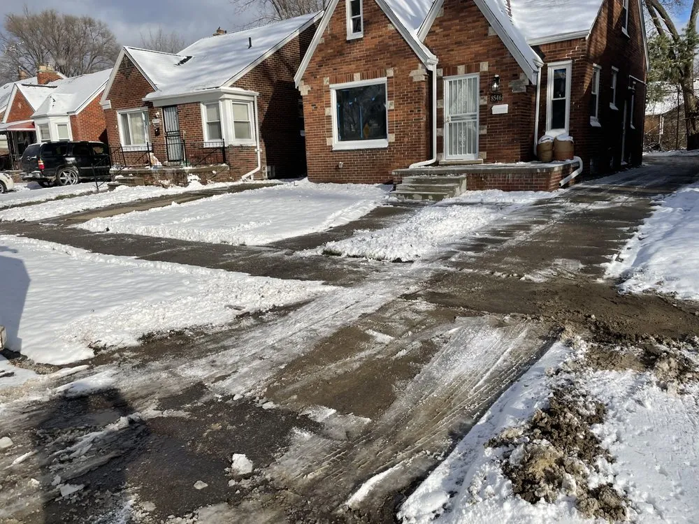 Custom landscaping services experts serving Roseville, MI - Baylyn Development