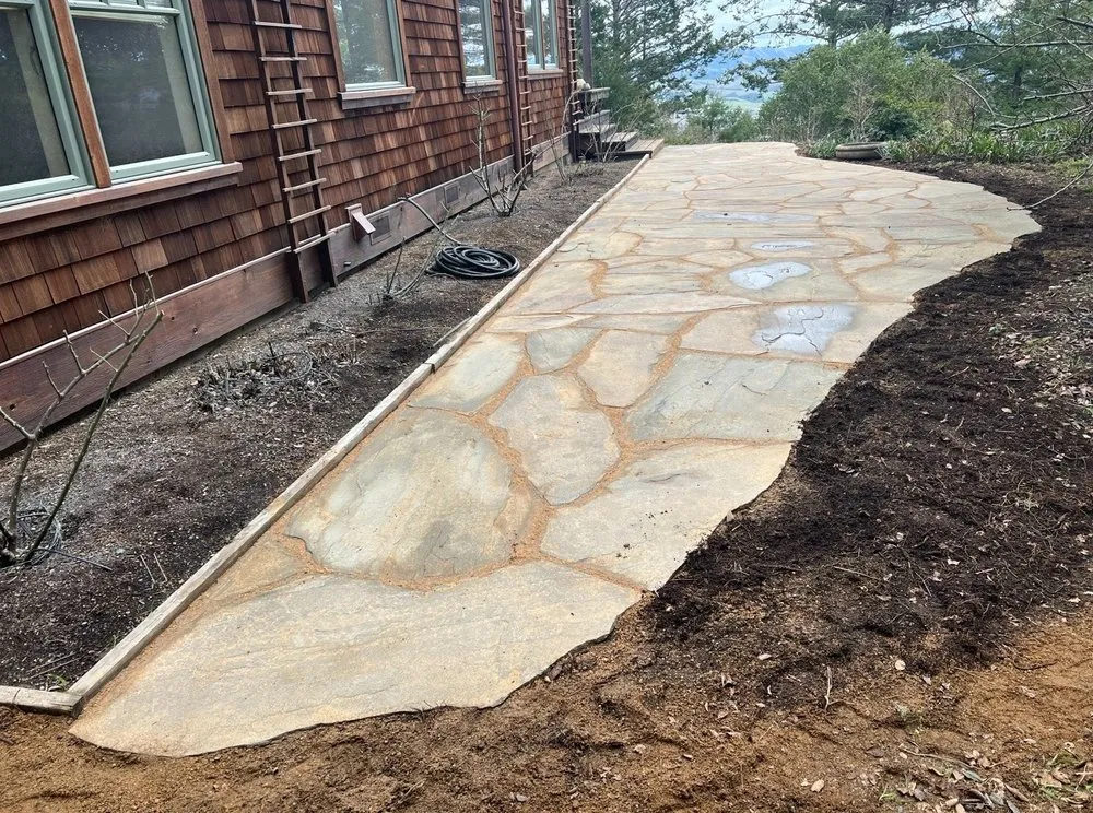 Custom garden landscaping with custom design in Petaluma, CA by Bayo Landscaping