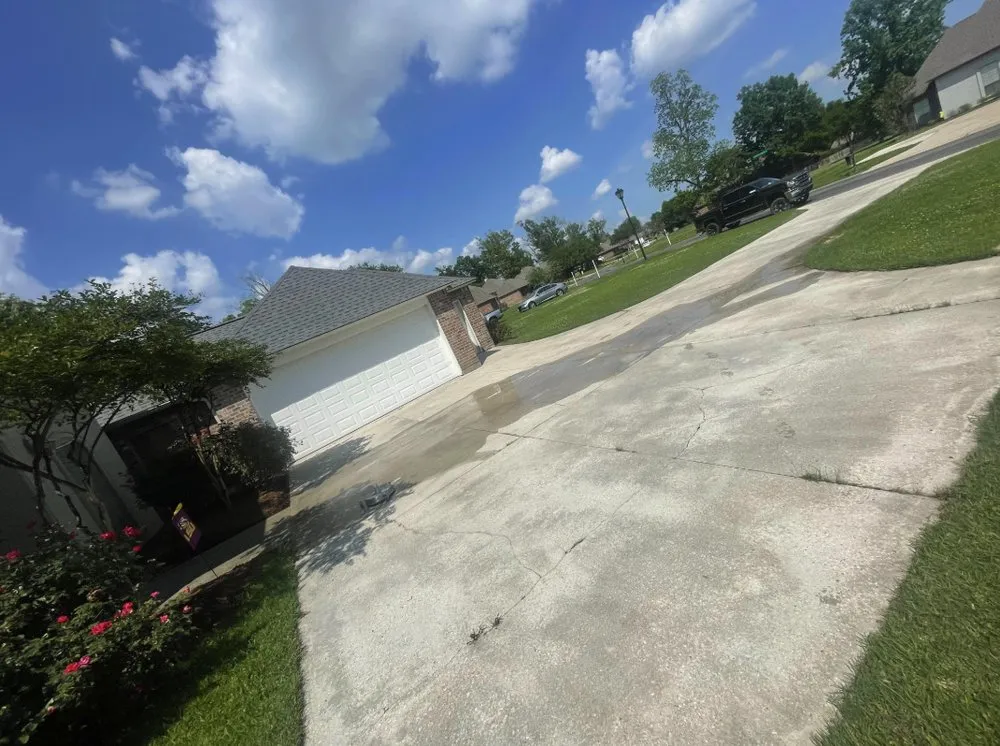 Reliable outdoor landscaping in Gonzales, LA - Bayoo Cleaners