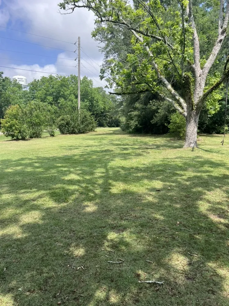 Trusted landscape installation experts serving Bay St. Louis, MS - Bayou Blades Lawncare