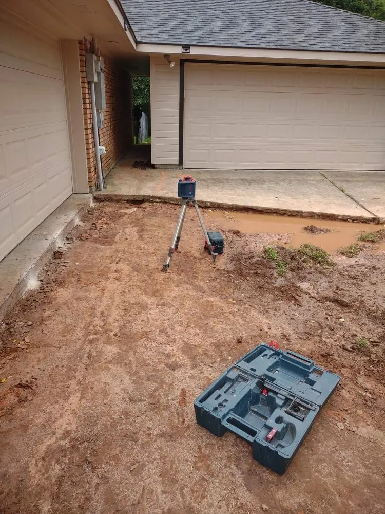 Custom yard cleanup service experts serving Shreveport, LA - Bayou Builders Construction and Outdoor Services