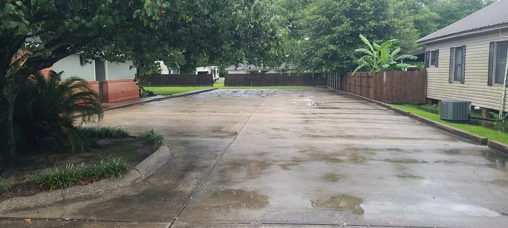 Custom outdoor landscaping in Lake Charles, LA by Bayou Teche Landcare