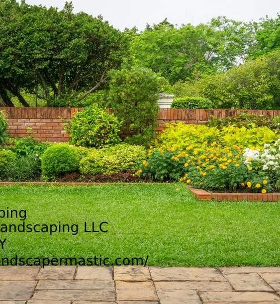 Top-rated yard cleanup service for residential properties in Mastic, NY by Bayron Landscaping