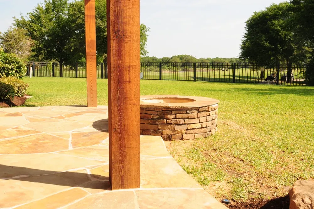 Professional landscaping services in Houston, TX by Bayside Landscape Services