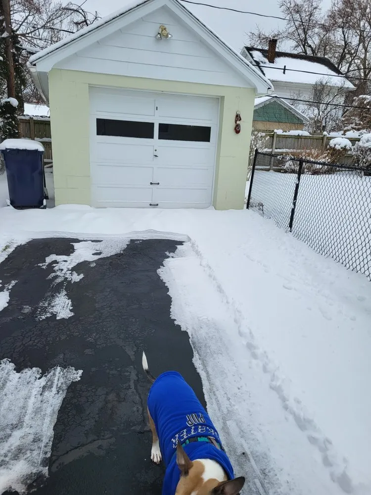 Custom lawn mowing service in Rochester, NY by Bayside Lawn And Landscape