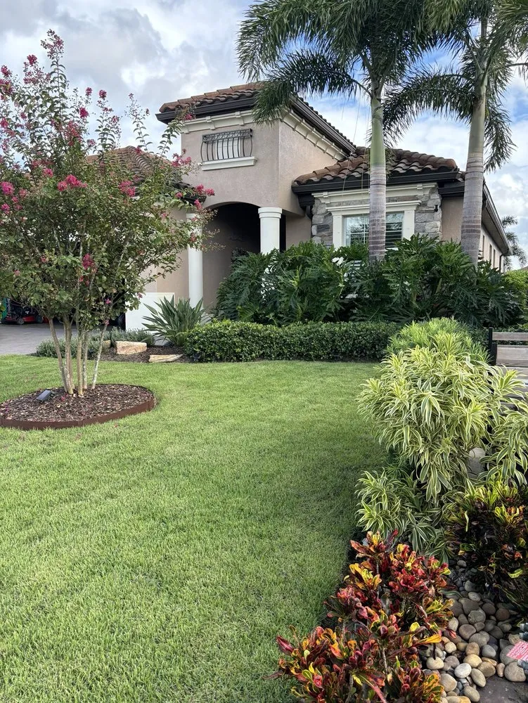 Reliable yard maintenance for beautiful yards in Bradenton, FL by Bayside Sod
