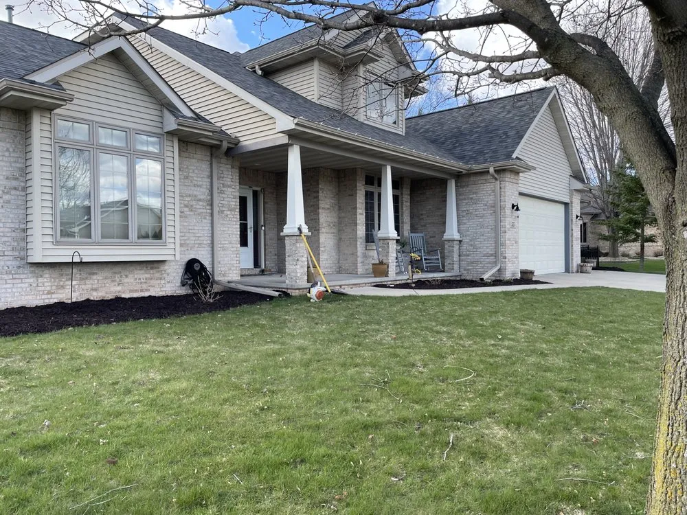 Reliable yard cleanup service in Appleton, WI - Baythorn Freelancing Services