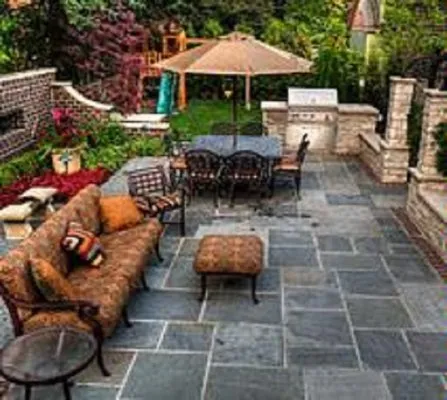 Baytown Landscaping Logo