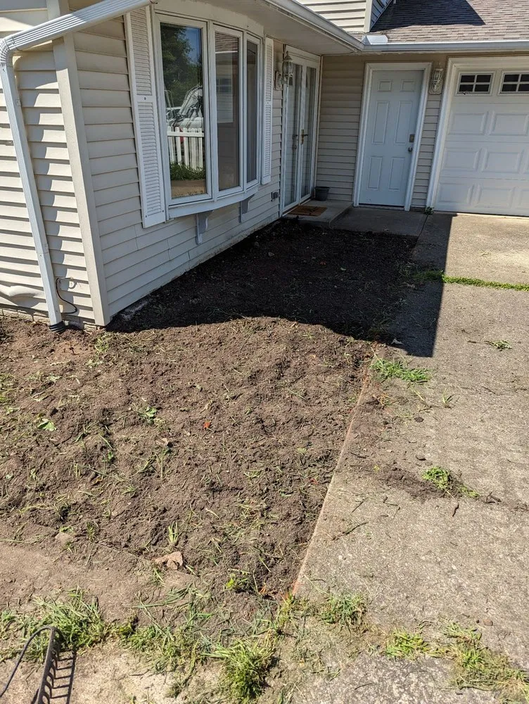 Expert landscape installation experts serving North Ridgeville, OH - Bayview Landscaping & Design LLC