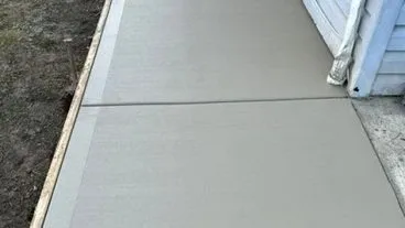 Trusted lawn mowing service in Tallahassee, FL by B&B Concrete & Landscaping